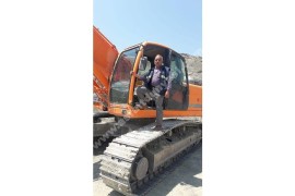 AĞRILIYIM EKSKAVATÖR USTASIYIM İZMİR - İSTANBUL - BURSA İŞ ARIYORUM